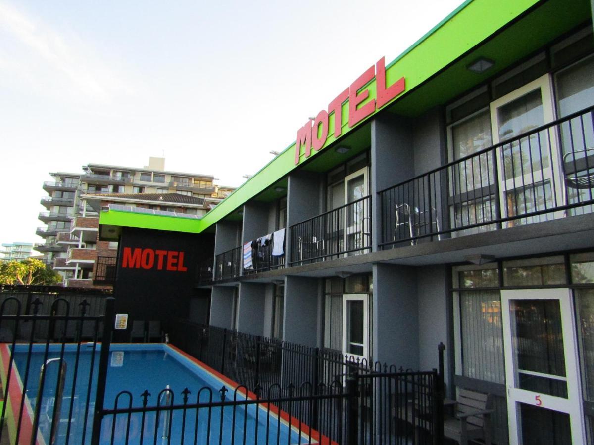 Le George Motel Port Macquarie Exteriör bild