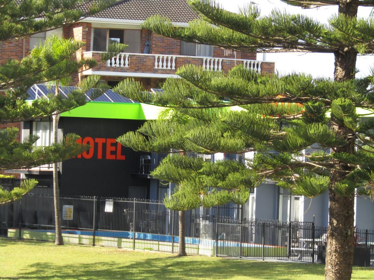 Le George Motel Port Macquarie Exteriör bild